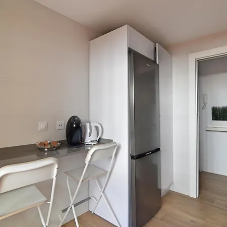 Apartamento Lomi, Solo Familias 3 Hab, 2 Wc Centro Málaga